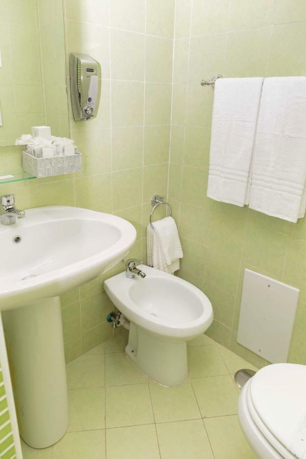 Palazzo Carafa Della Spina And Bed and breakfast 3*